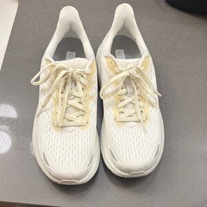 Hoka Clifton 7 Athletic Shoes